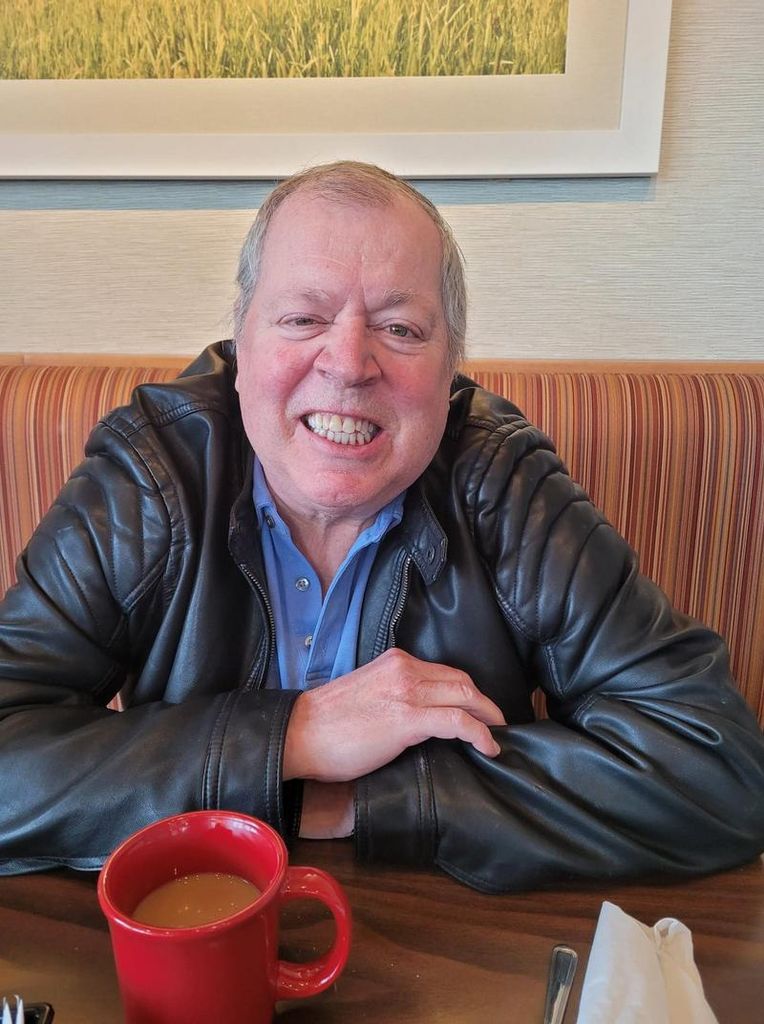 Earl Leslie Holbrook Profile Photo