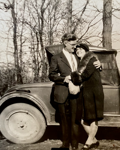 Doris E. (Walls)  Woolington photo gallery thumbnail 3 of 112