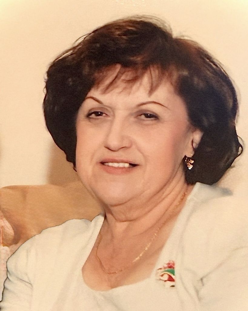 Julia Ronda Profile Photo