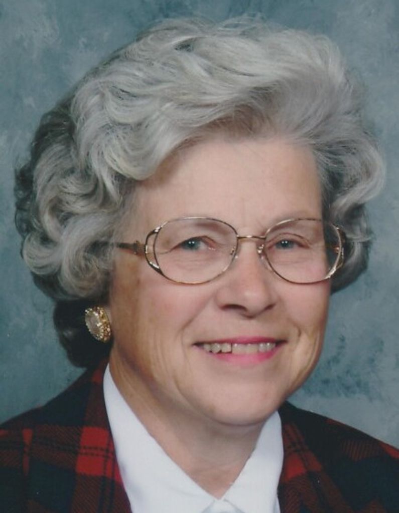 Elaine Vida (Stanton)  Holt