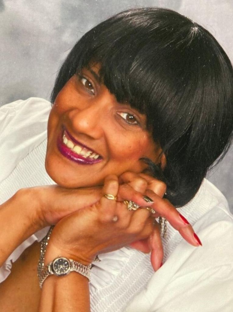 Jennifer J. (Sloan)  Starks-Young