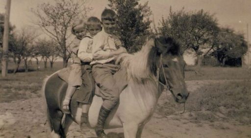 Glenn R Welshon photo gallery thumbnail 30 of 80