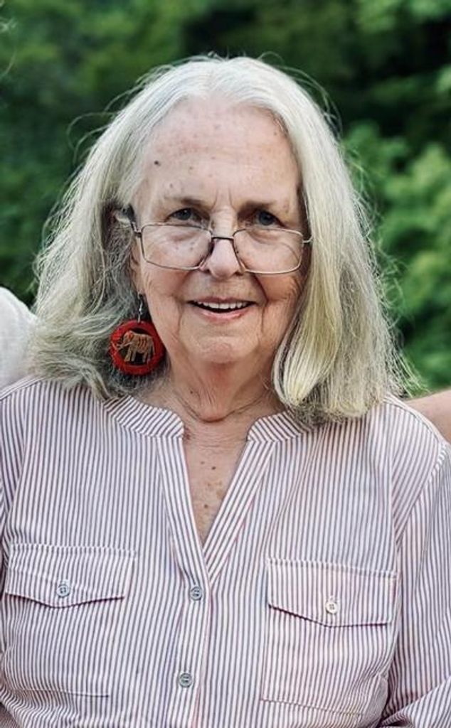 Nina Wood Davis Profile Photo