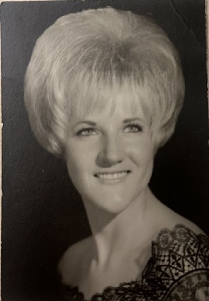 Carole Blackhurst Profile Photo