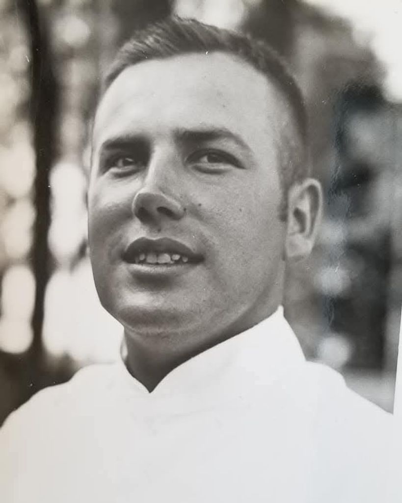 Einar Olson Profile Photo