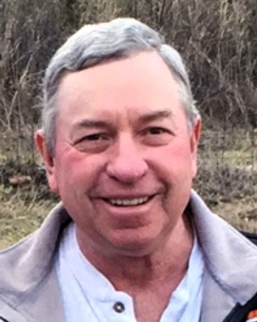 Leslie " Les" Alan Carlock