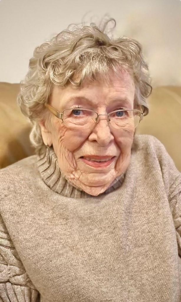 Fay "Darlene" Eckroth Profile Photo