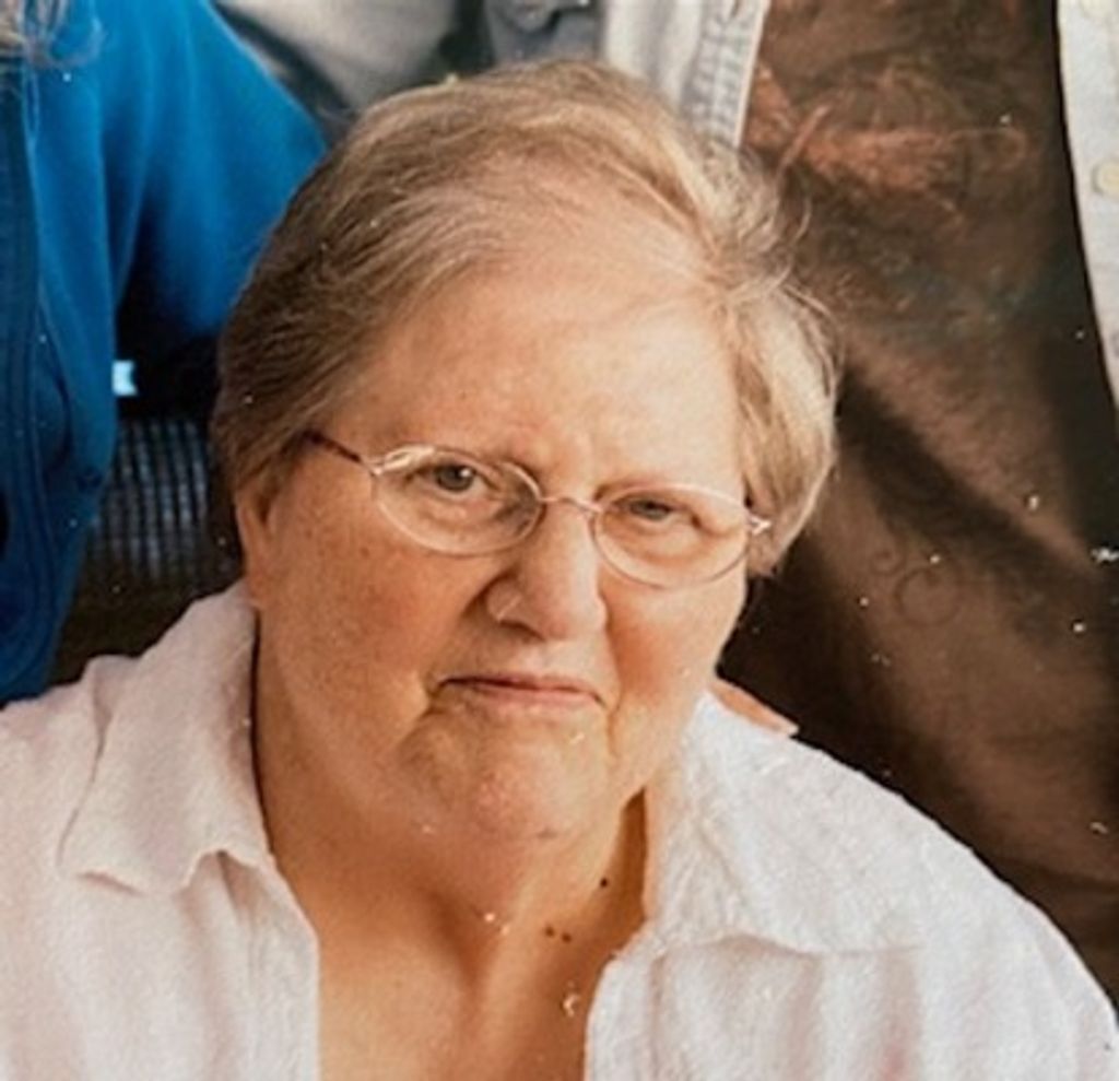 Elizabeth Carter Profile Photo