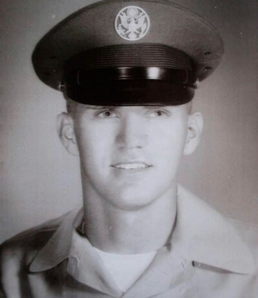 Earl Compston Profile Photo