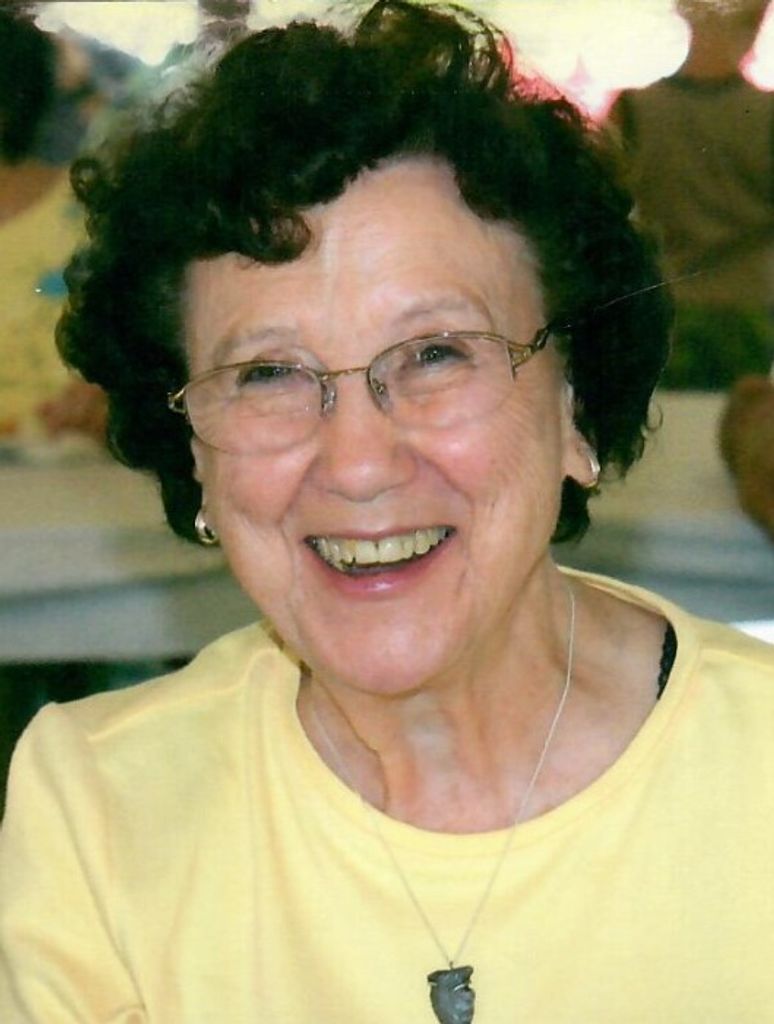 Lois Weyandt