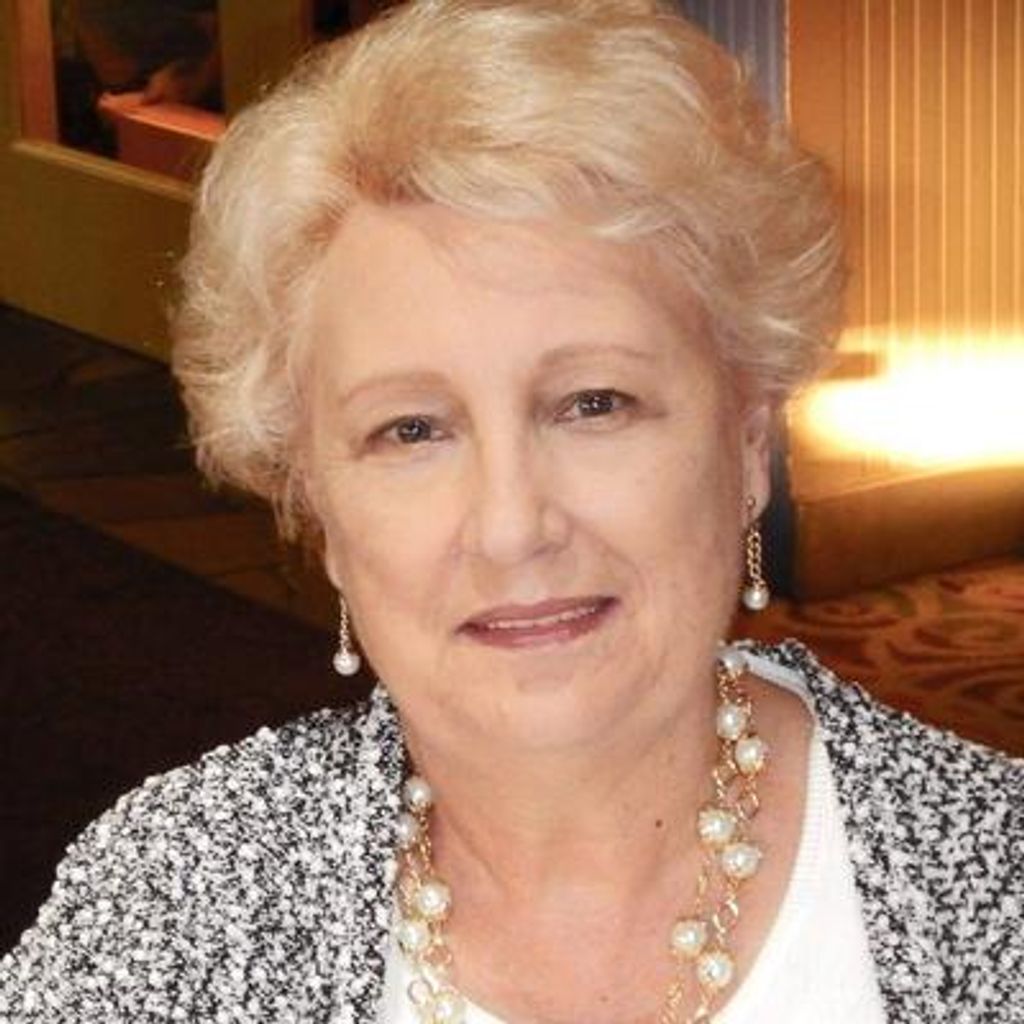 Emmy Peck Profile Photo