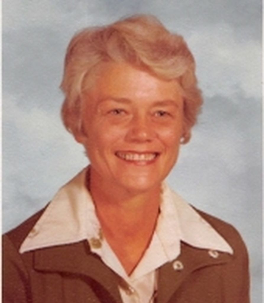 Julia Olson Profile Photo