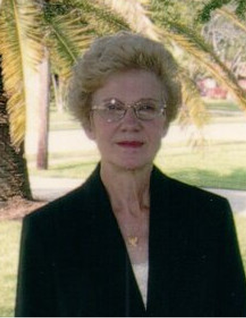 Lola Fay Hubner Profile Photo