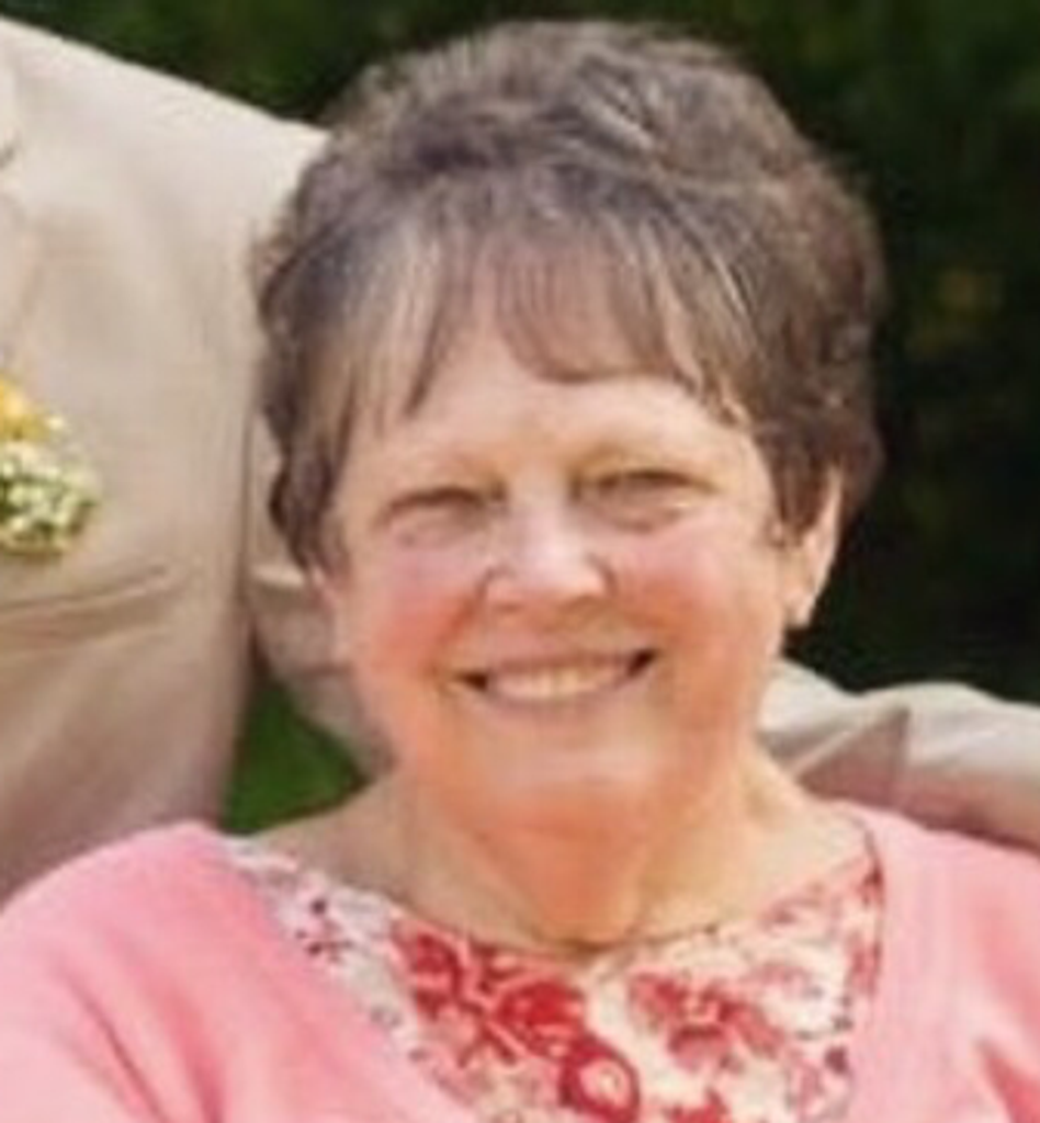 Gaye E. (Lettie)  Combs