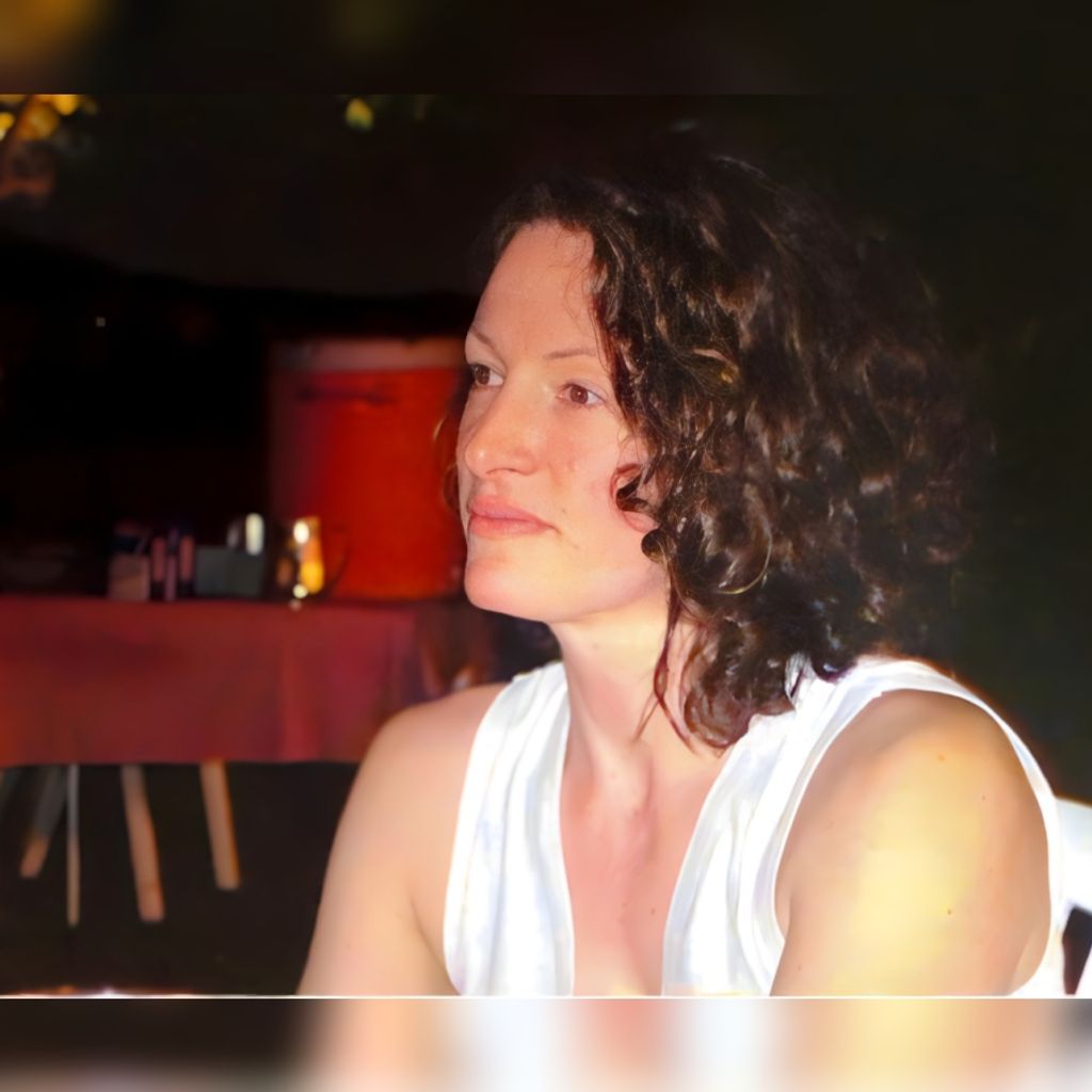 Anne Chaklai Profile Photo