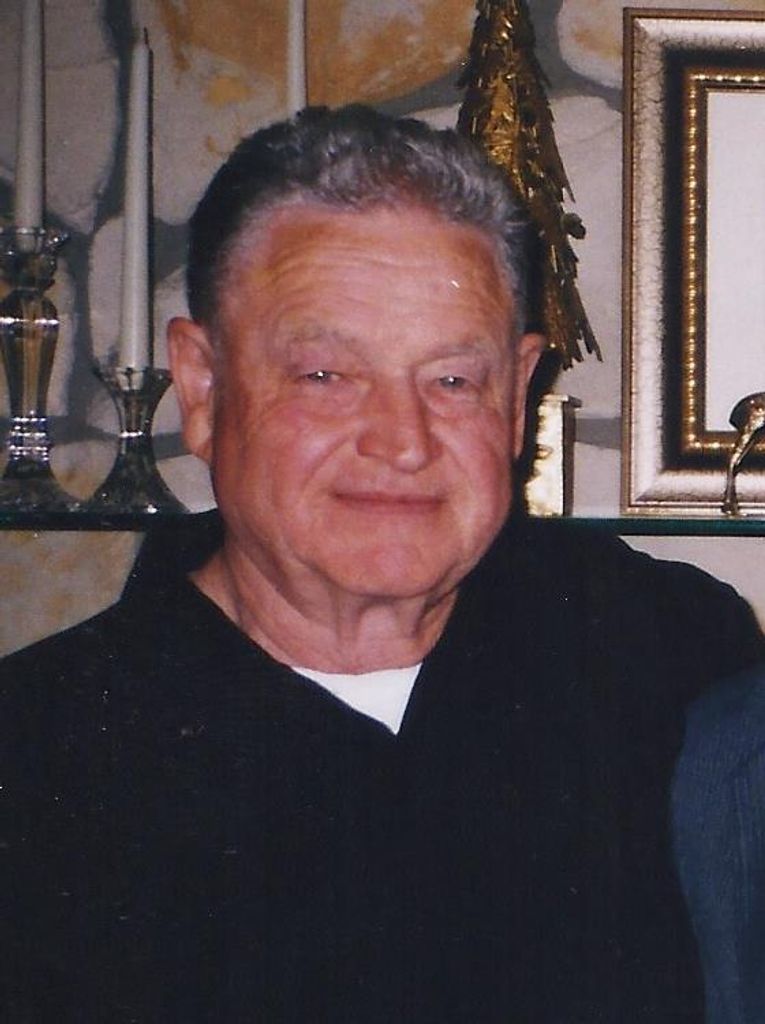 Ben Lewis Sims Profile Photo