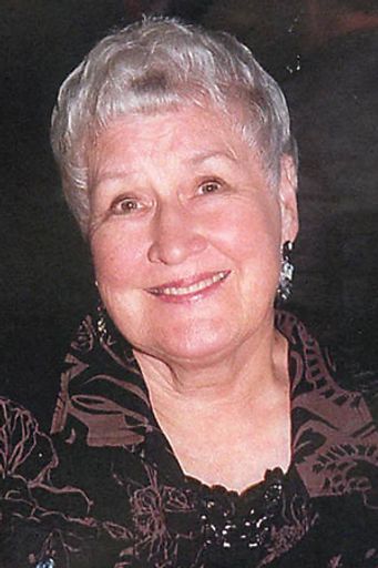 Jewel  ‘Julie’ (Mattson)  Halverson Profile Photo