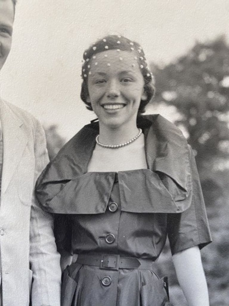 Estelle Dewolf Tanner Profile Photo