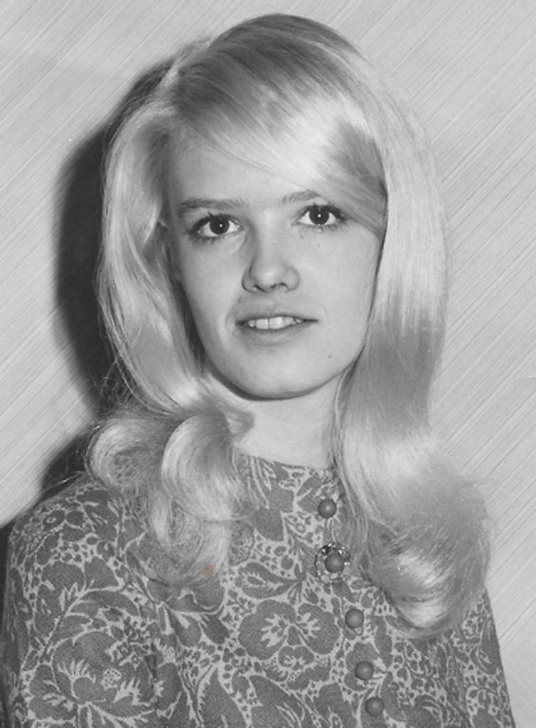 Sandra (Sandy) Kay Henley