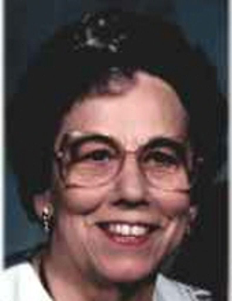 Evelyn E.  Macomber