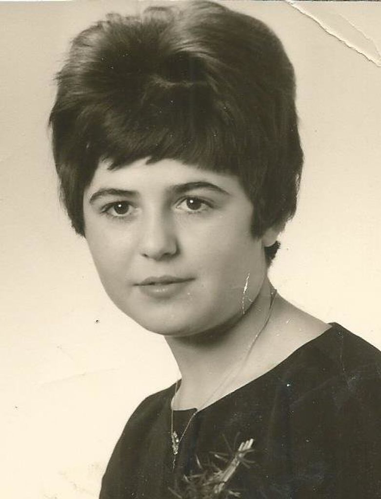 Ursula  E. Carder