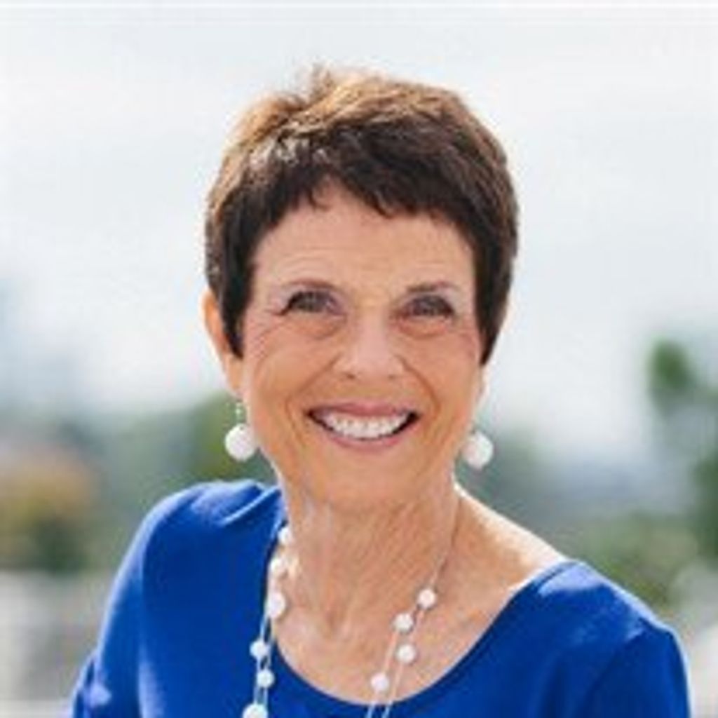 Suzanne Levine