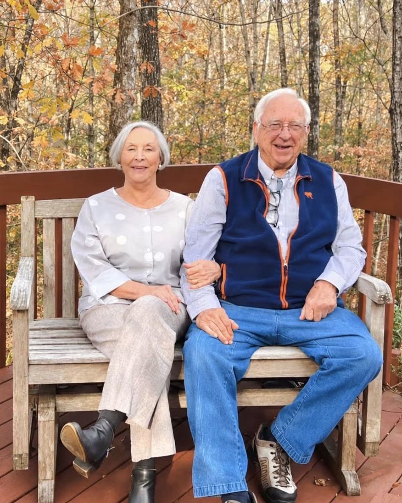 Paul & Jane Jones Profile Photo