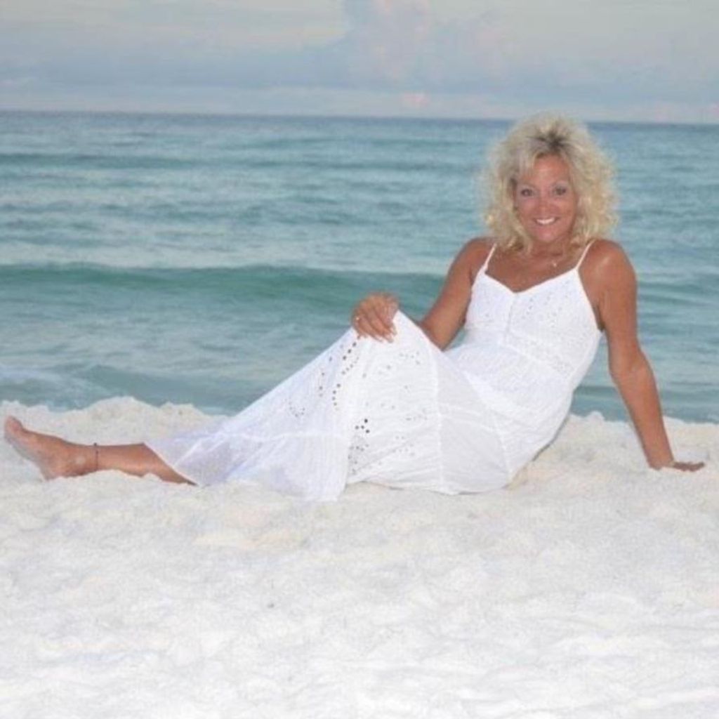 Robin Lynn Wilson Profile Photo