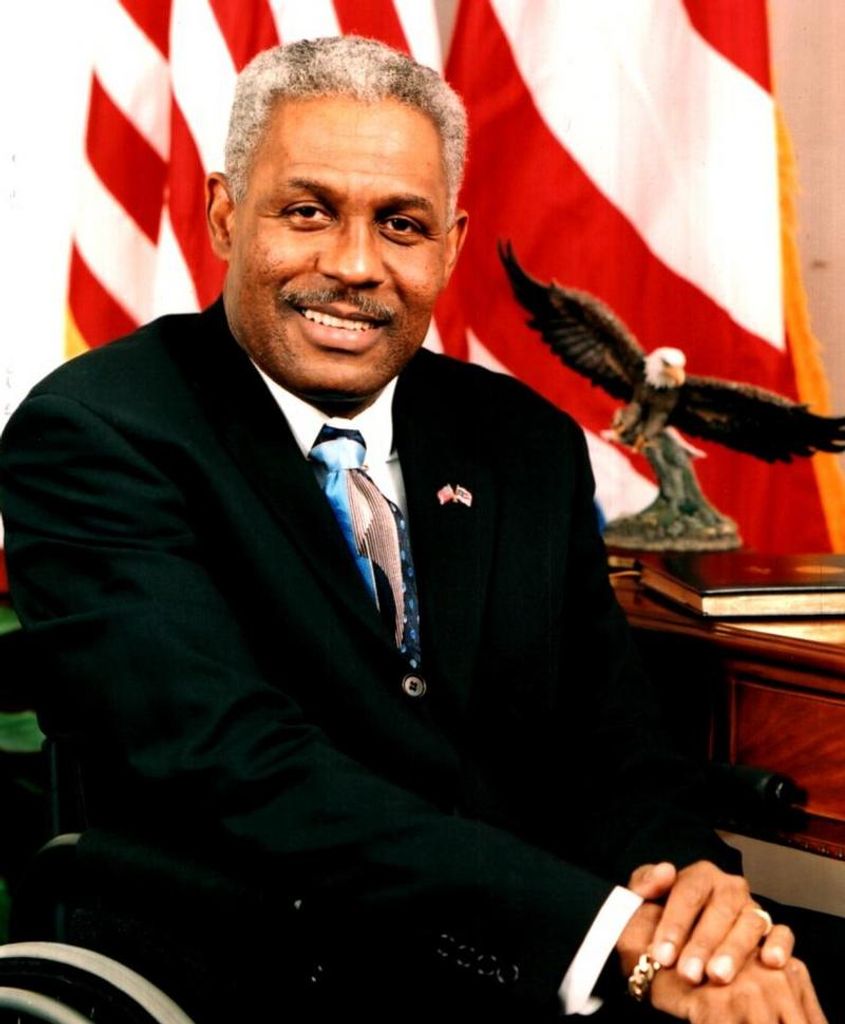 Mr. Delatorro Mcneal, Sr.