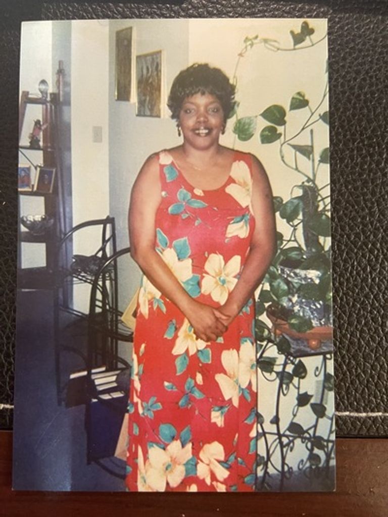 Dewion Michelle Gray- Holbert Profile Photo