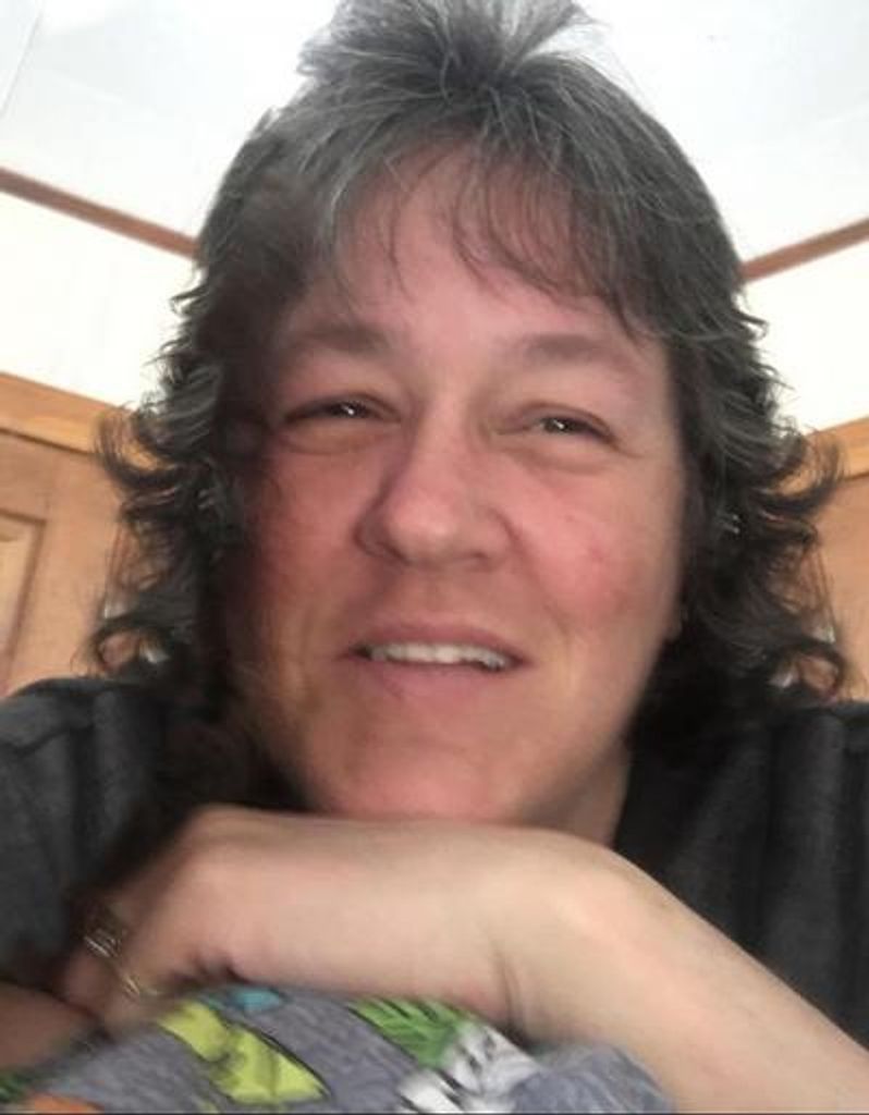 Lisa Adamovich Ray Profile Photo