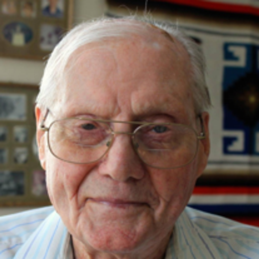Lawrence W Hutchinson
