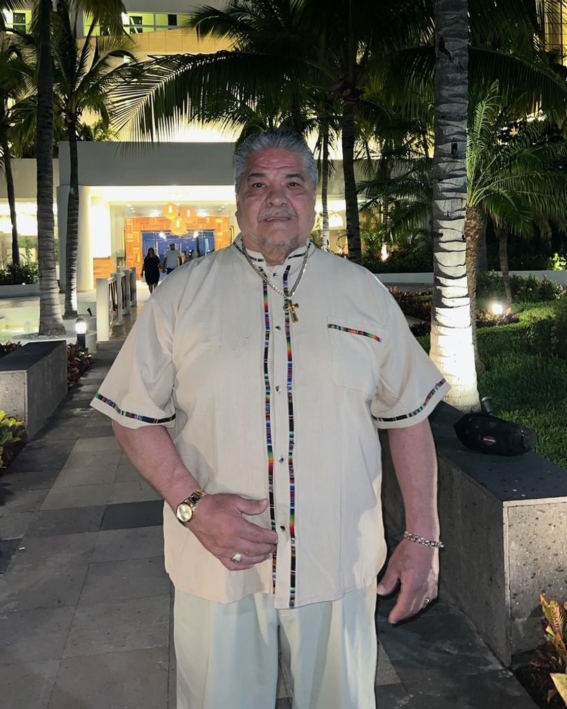 Robert James Bustos, Sr. Profile Photo