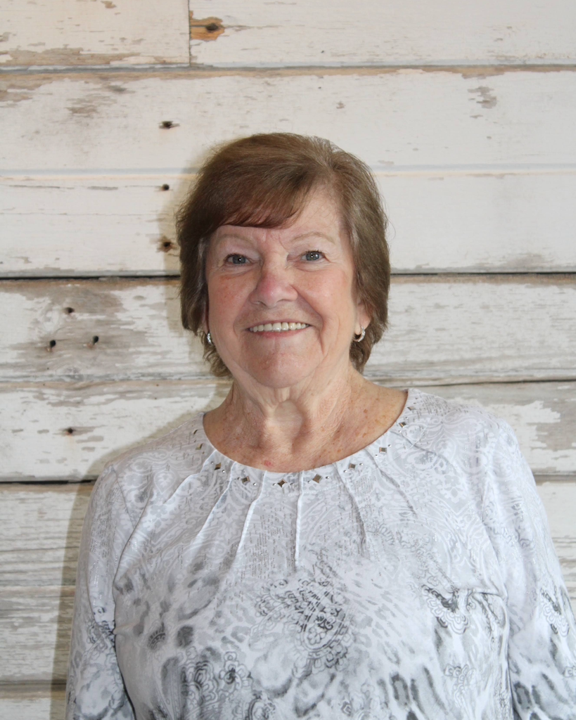 Louise Theis Profile Photo