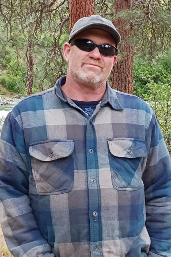 Troy Adam Peterson Profile Photo