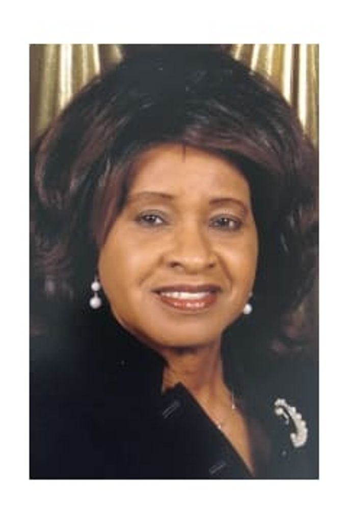 Mrs. Lillie  Davis