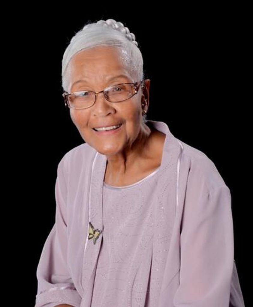 Helen Bratton Profile Photo