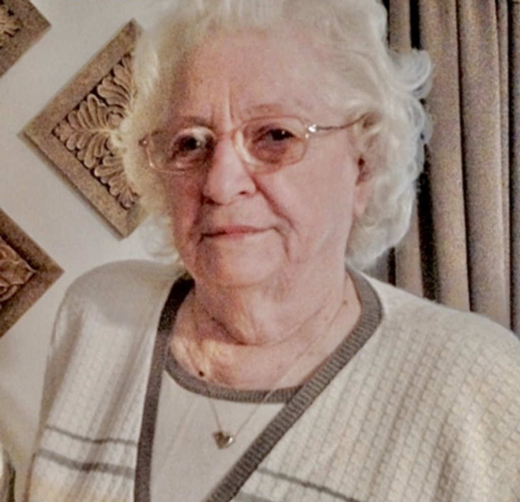 Betty Lee