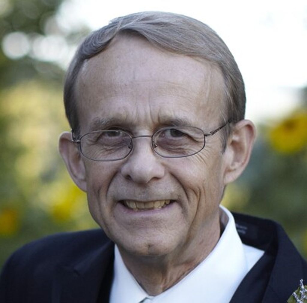 Walter Ernest Davis Profile Photo