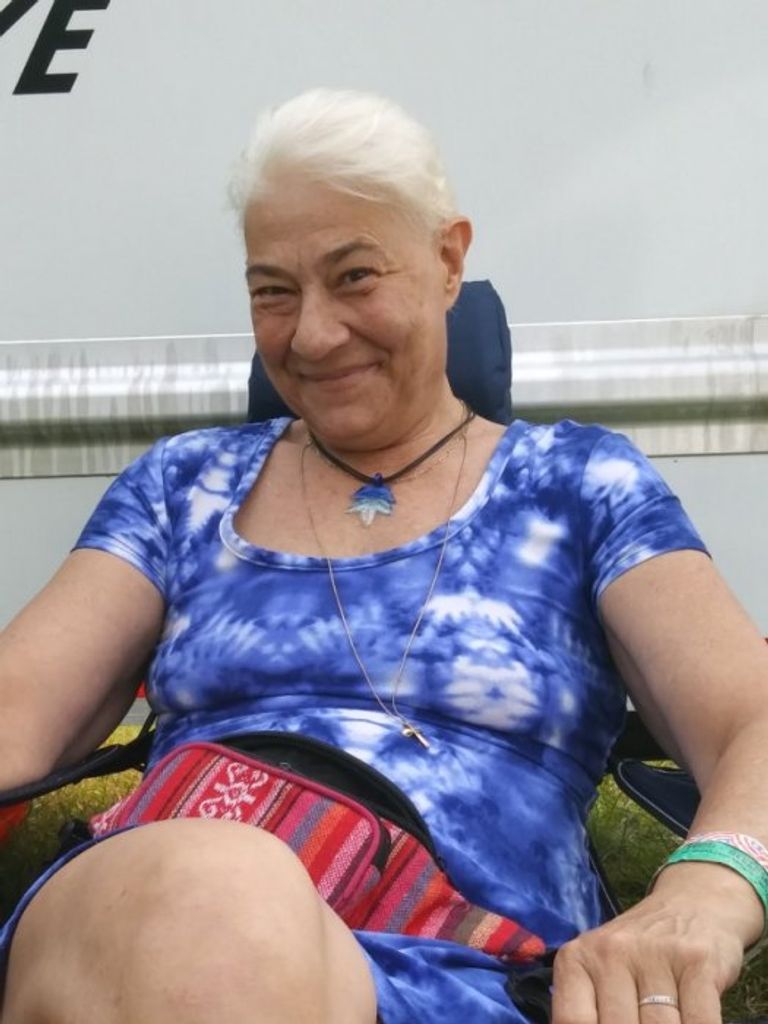 Teresa Tuthill-Semanski