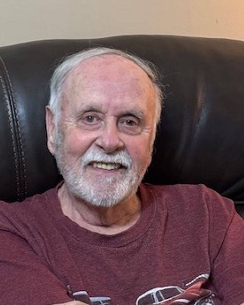 Thomas Edward Simons Profile Photo