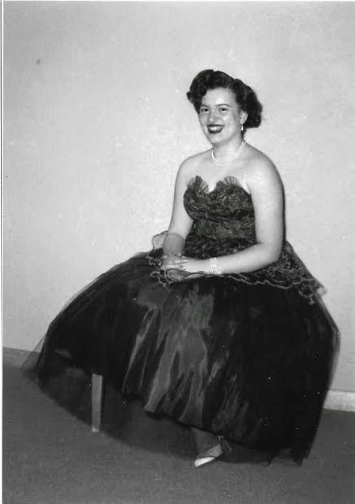 Marlyn E. Thompson