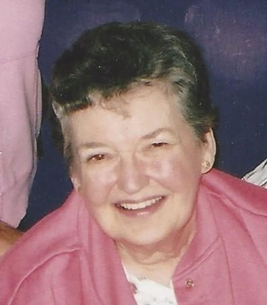 Lorraine Curnew Profile Photo