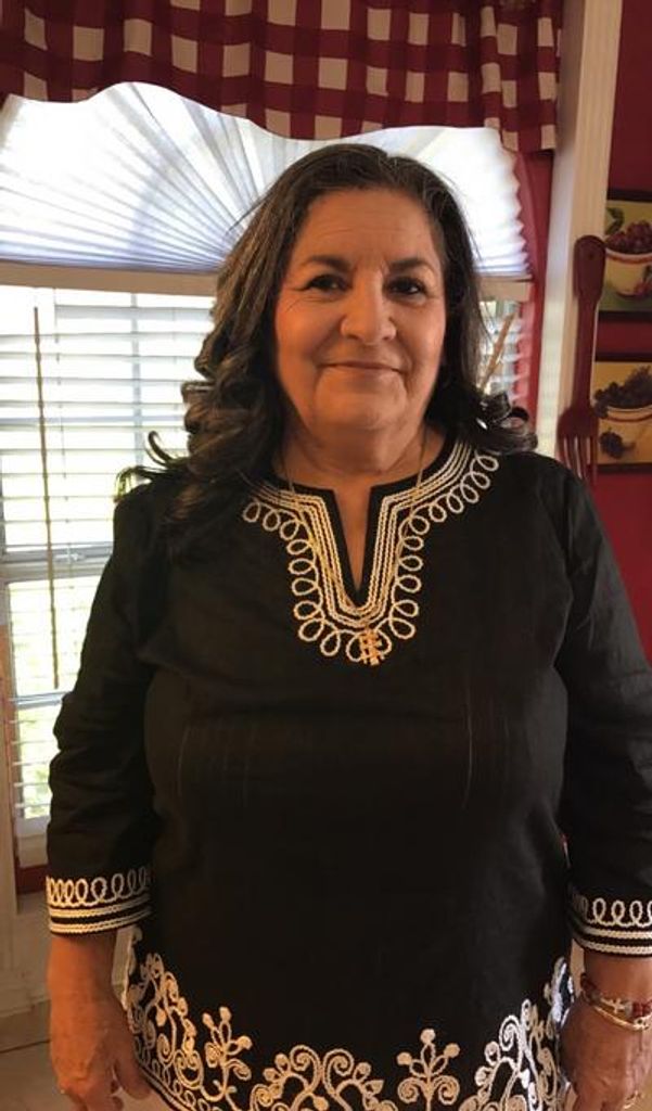 Rosa G. Benavides Profile Photo
