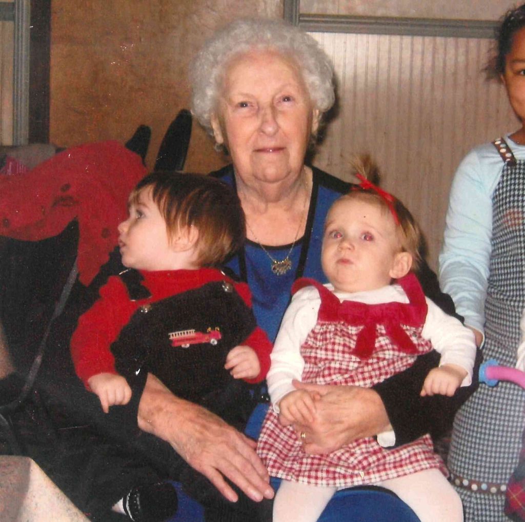 Mae Irene Hollingshead