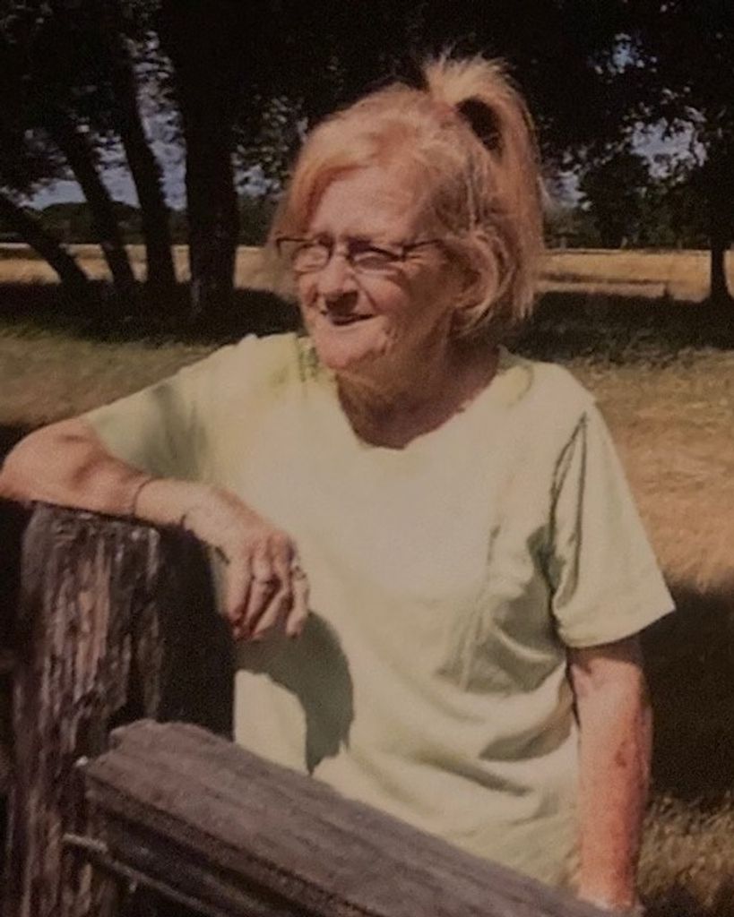 Betty "Susie" Sue Cahall