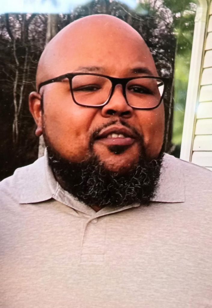 Larry Travis "L.T." Braxton Profile Photo
