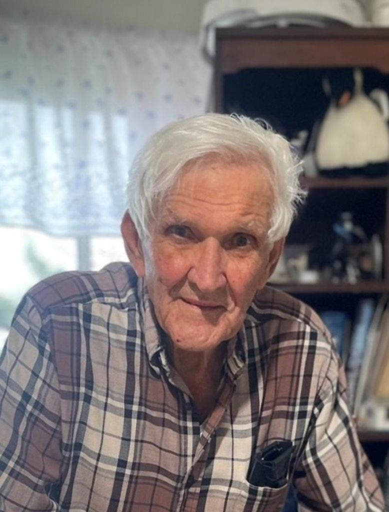 Eugene "Gene" Leo Buczek Profile Photo