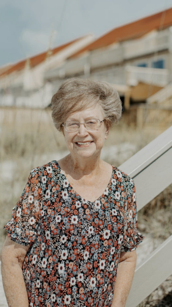 Mary Lou Lout Profile Photo