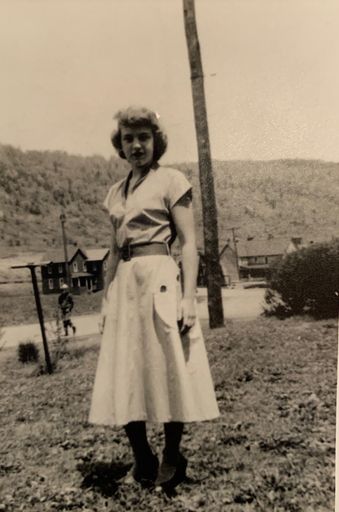 Mary Nicklas photo gallery thumbnail 3 of 81